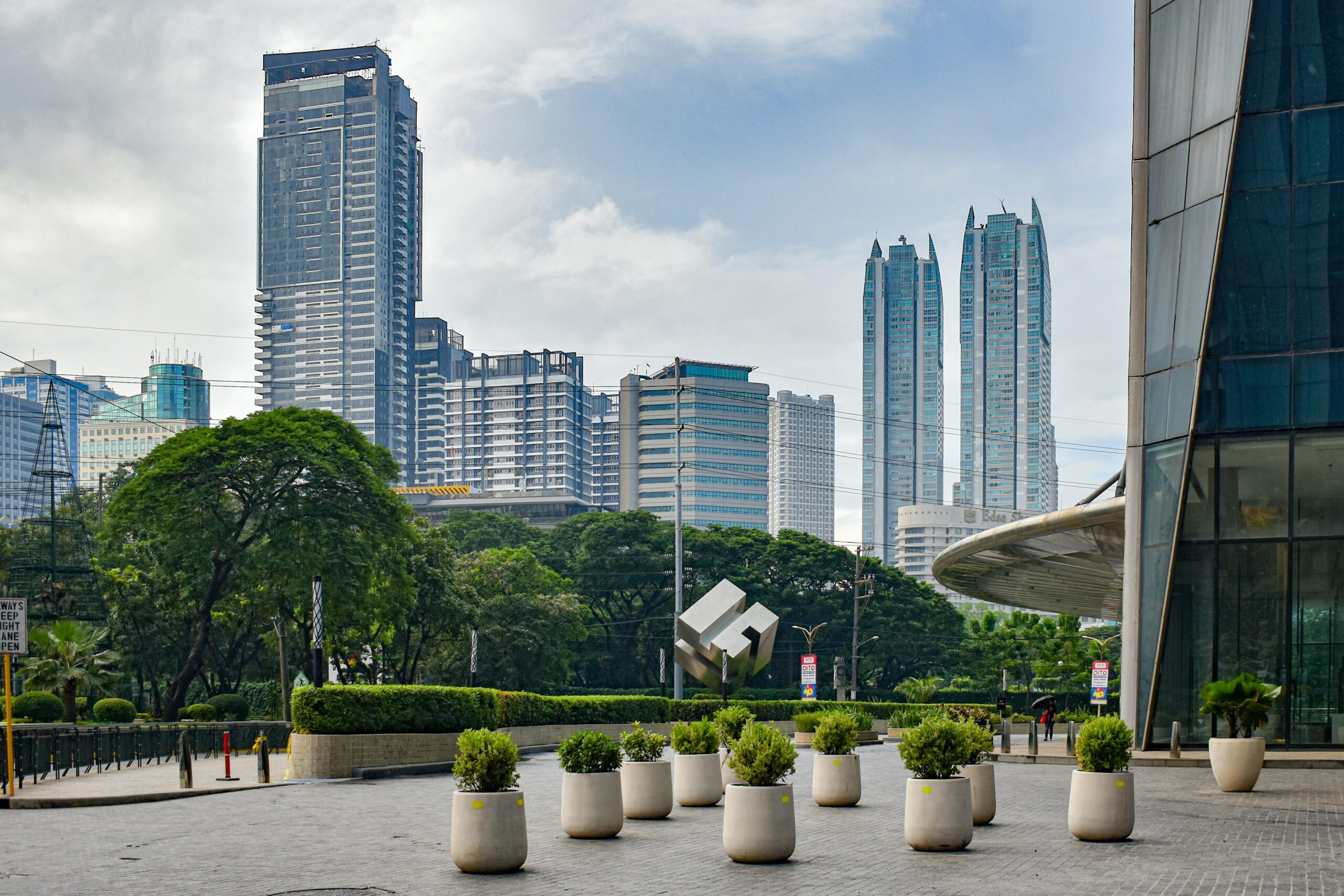Your Neighborhood Guide to Ortigas Center