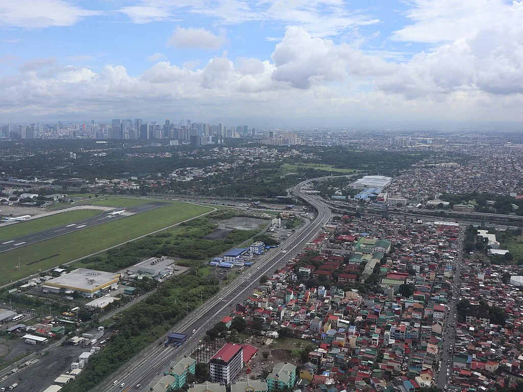 1024px-Taguig-Merville_C5-SLEX_aerial_view_Paranaque_09-04-2022.jpg