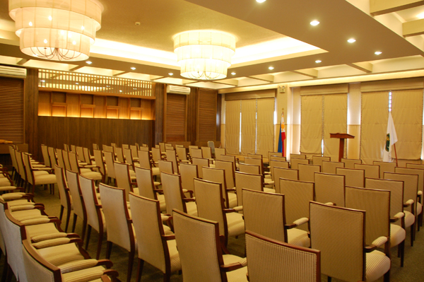 The Mills Country Club 2