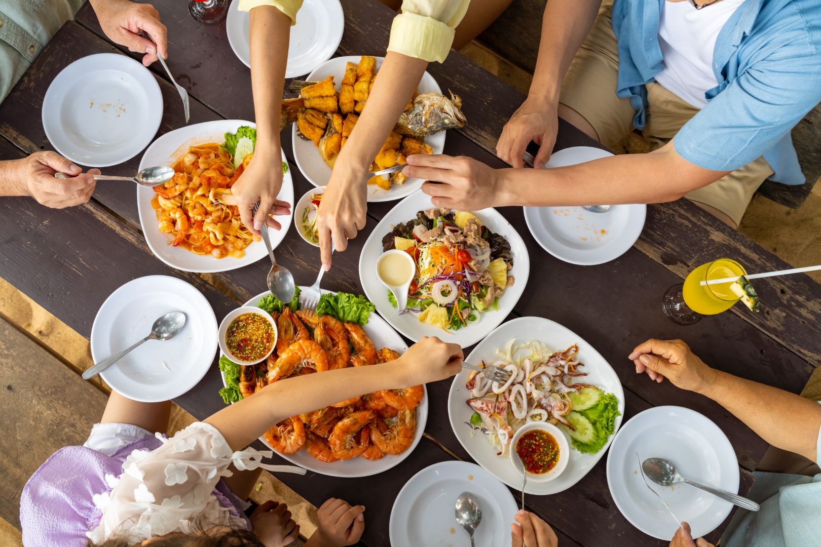 Happy,Asian,Multi-generation,Family,Enjoy,And,Fun,Spending,Time,Together