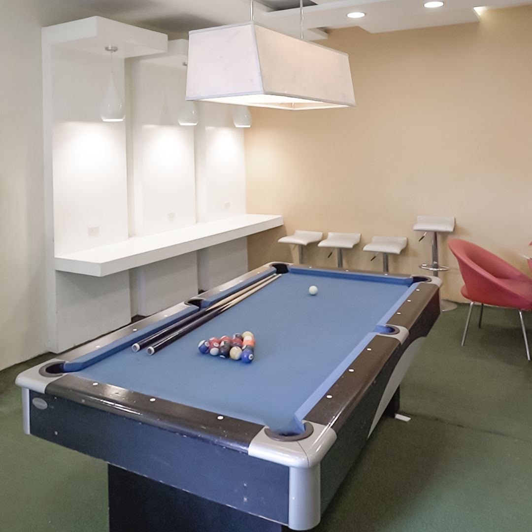 Gameroom (Large)