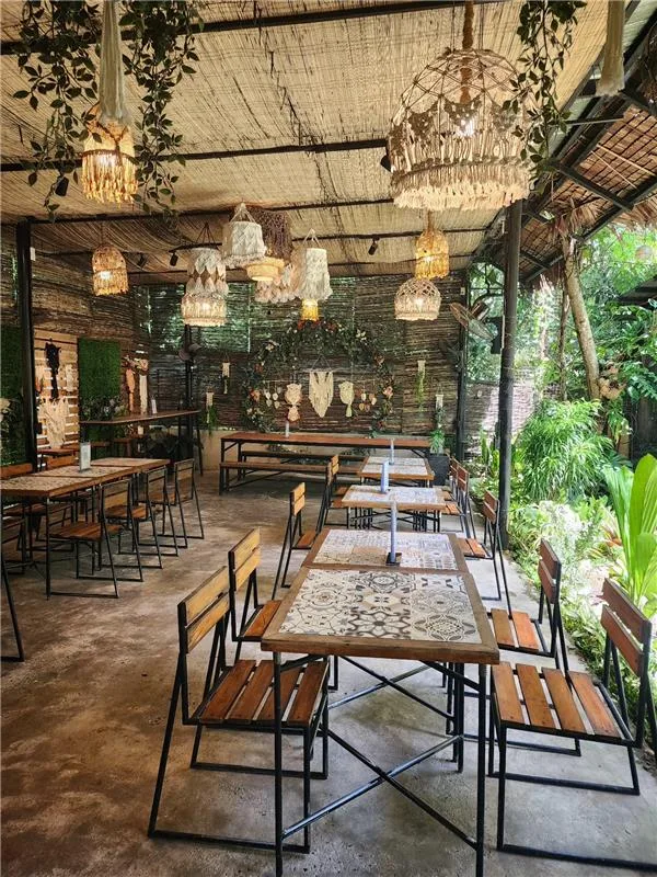 Monstera Café PH