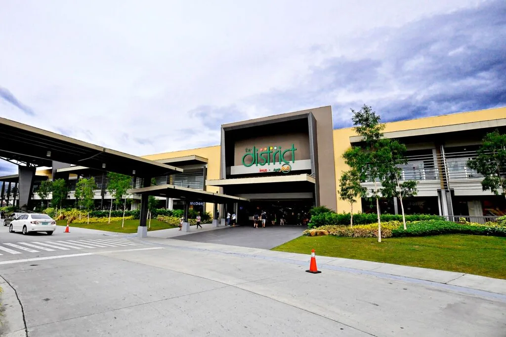 The District Imus