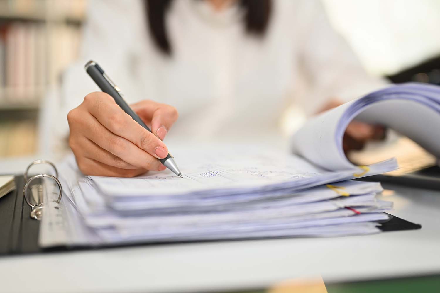 How to Transfer Land Title in the Philippines: 7 Easy Steps