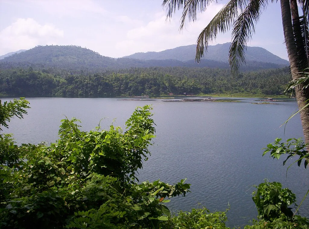 Lakes Pandin & Yambo, San Pablo