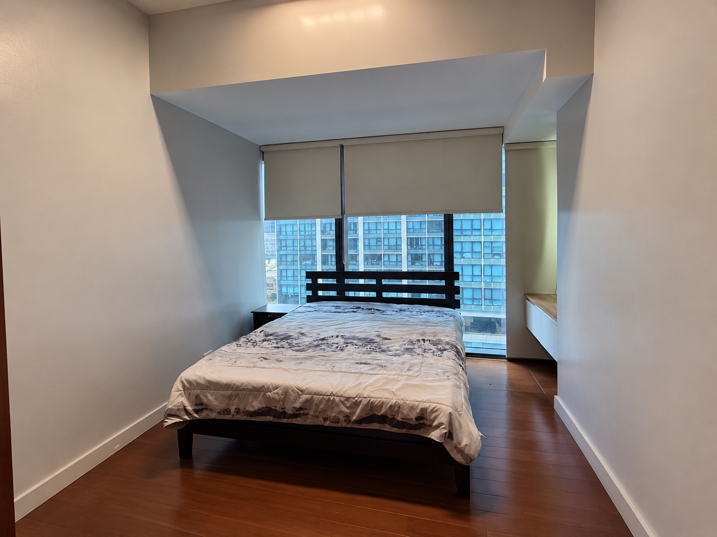 Minimalist Bedroom Overlooking the City