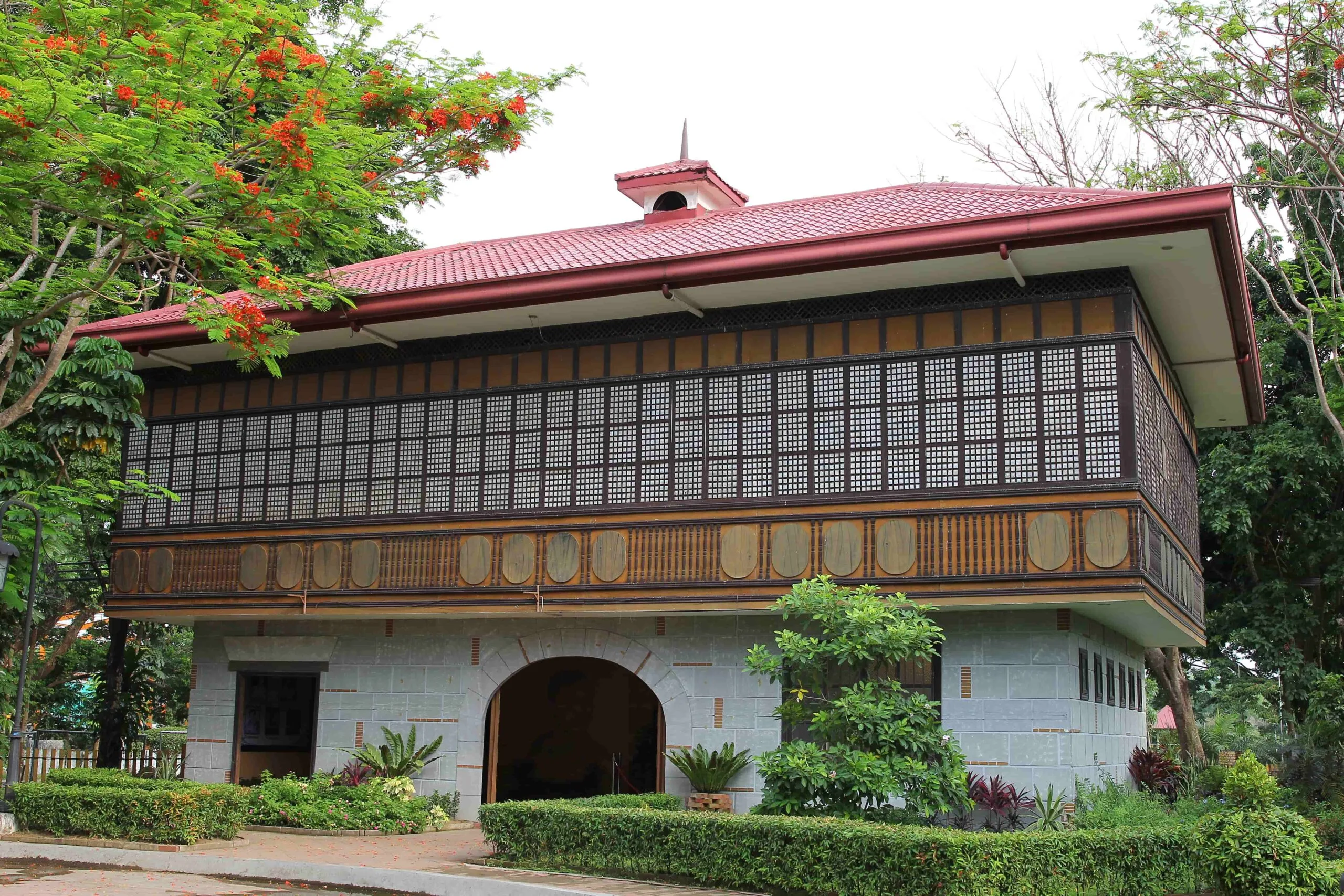 Historical Places in Laguna, Philippines: 6 Landmarks To Visit