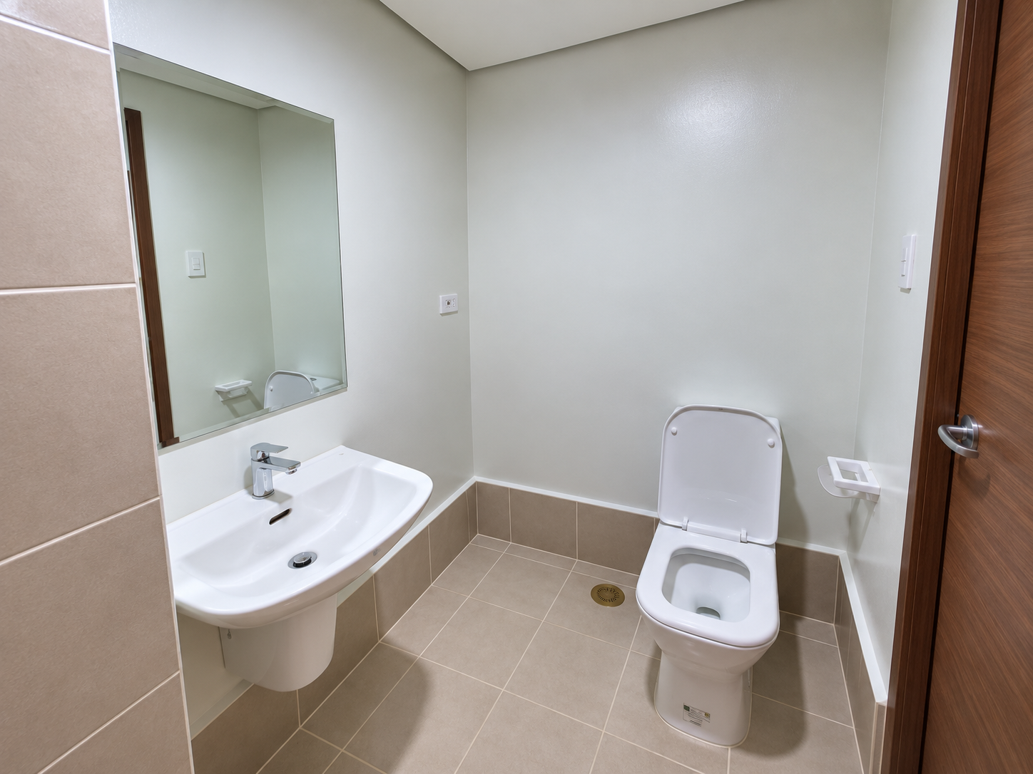 Modern Compact Bathroom Interior