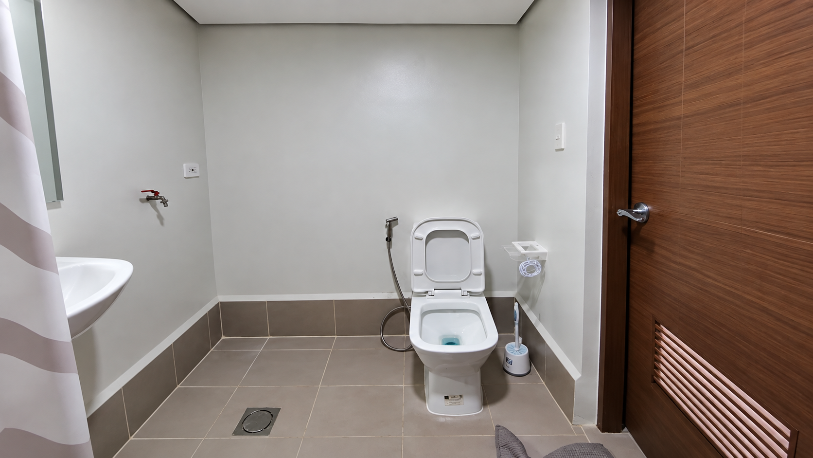 Modern Minimalist Bathroom Interior