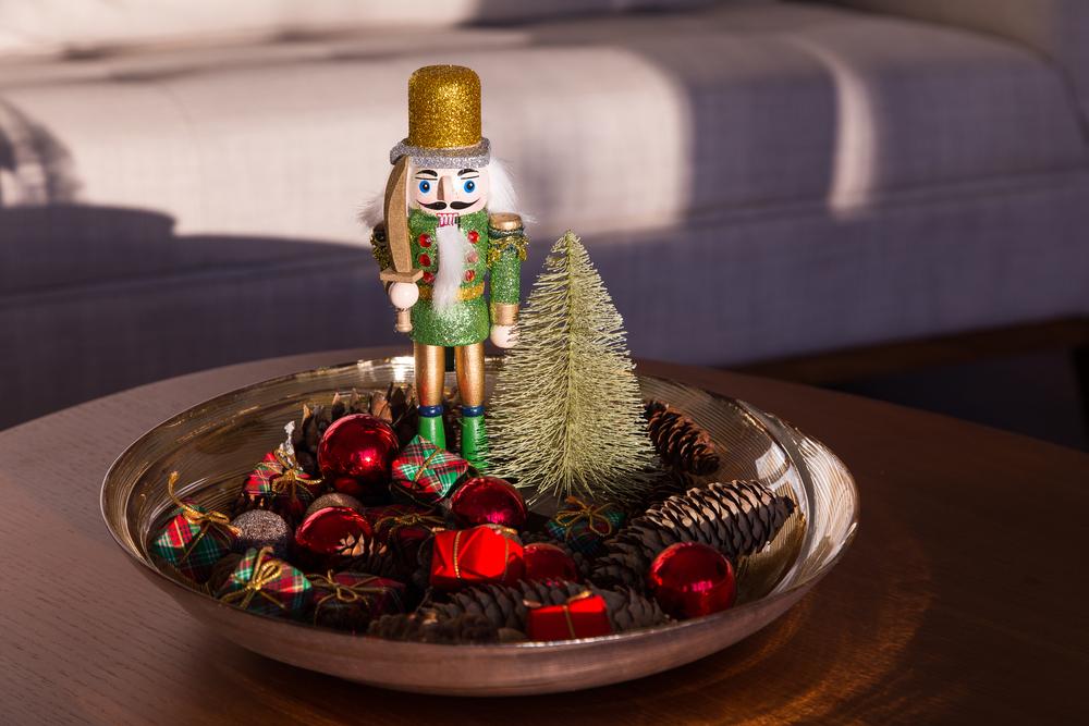 small nutcracker centerpiece