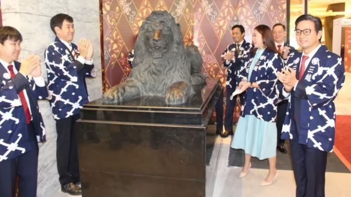 Mitsukoshi Mall Launch with Lion