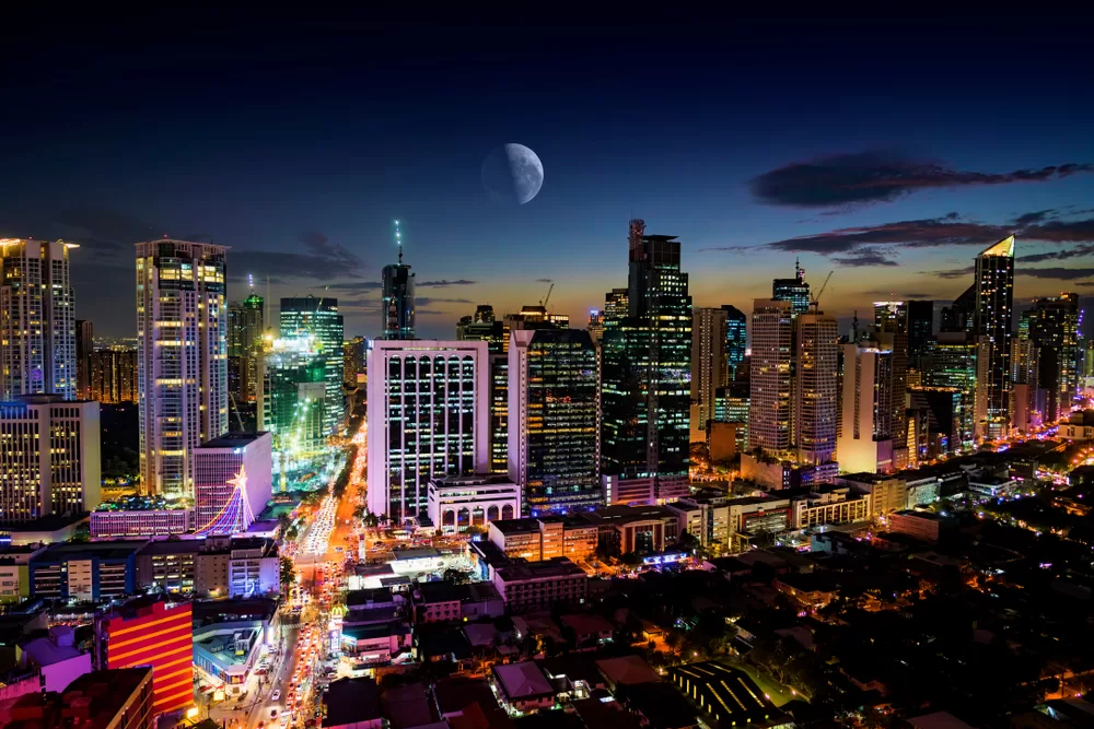 8 Cool Spots to Experience the Nightlife in Metro Manila - Federal