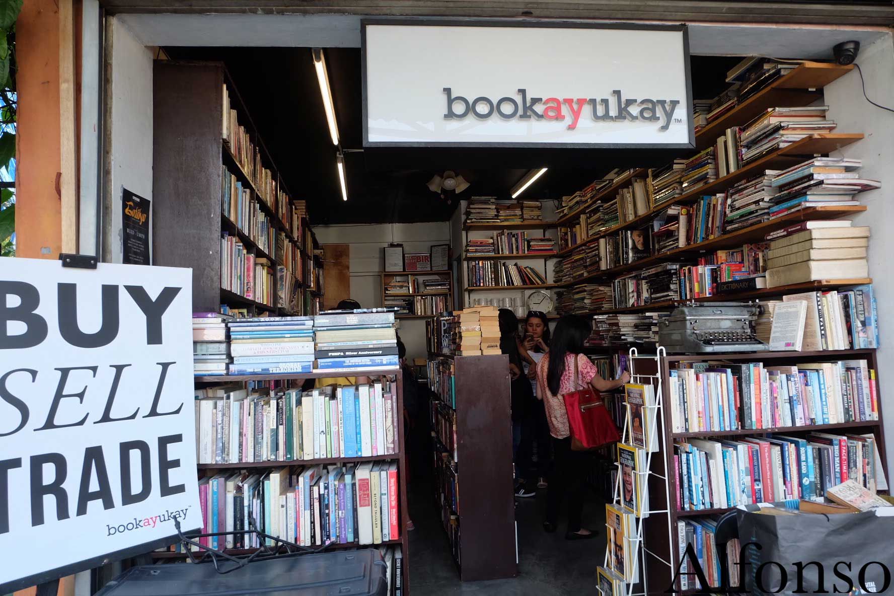 BookayUkay