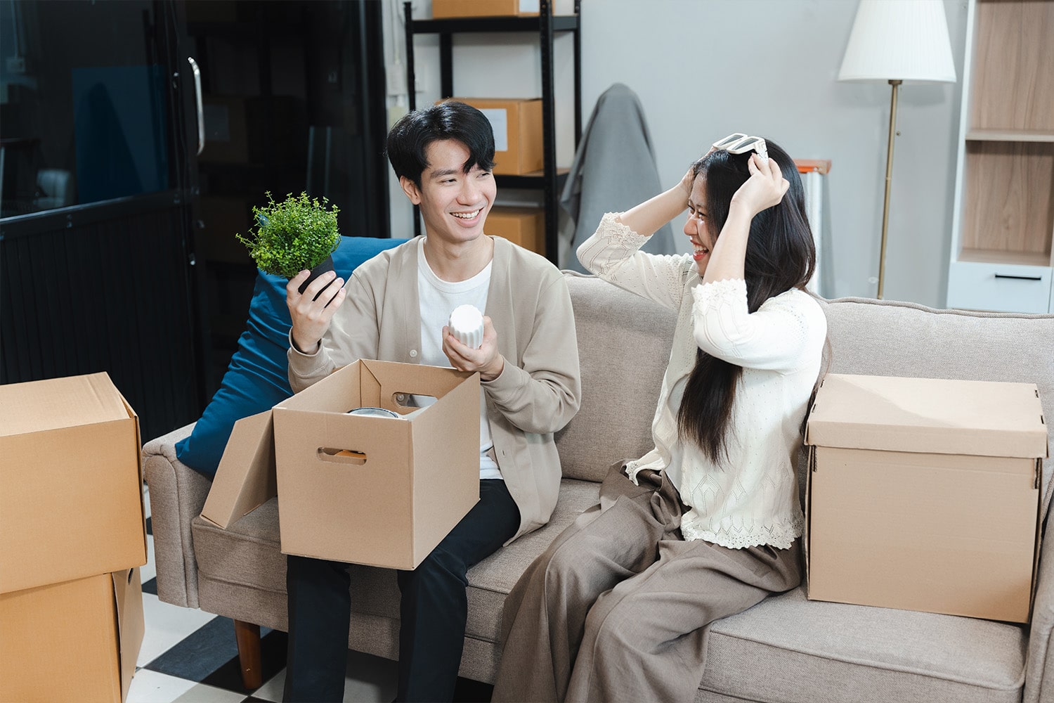 couple moving in