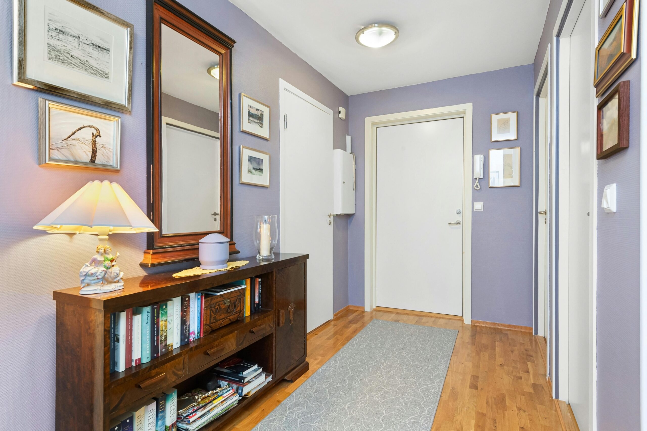 purple walled room